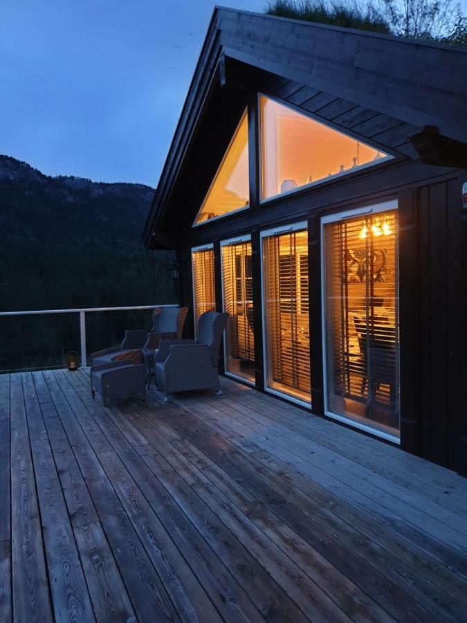 Panorama Cabin- Jacuzzi Available October 2025-May 2026 Lona Dış mekan fotoğraf
